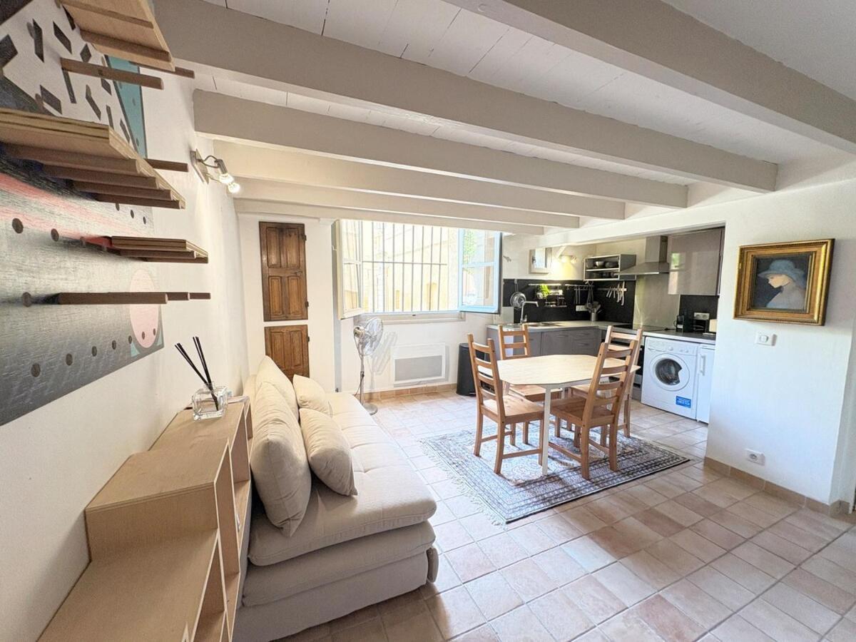 Appartement Aixois De Caractere Place Des 4 Dauphins